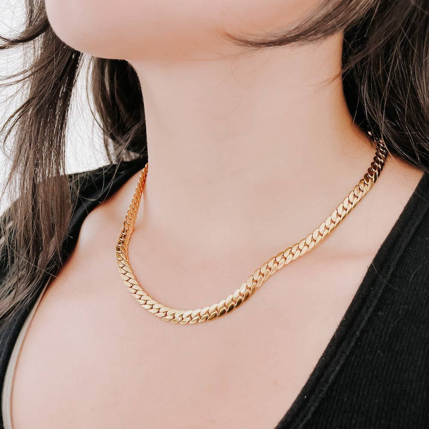 Essential Curb Chain Link Necklace - WATERPROOF